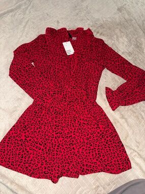 H&M Red and Black Leopard Print Button-Up Top